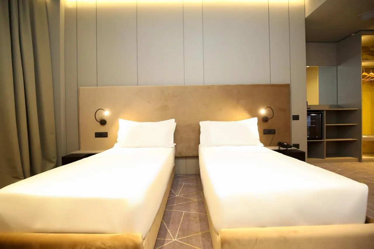 ****  The Central View Boutique Hotel Vlorë Albanien